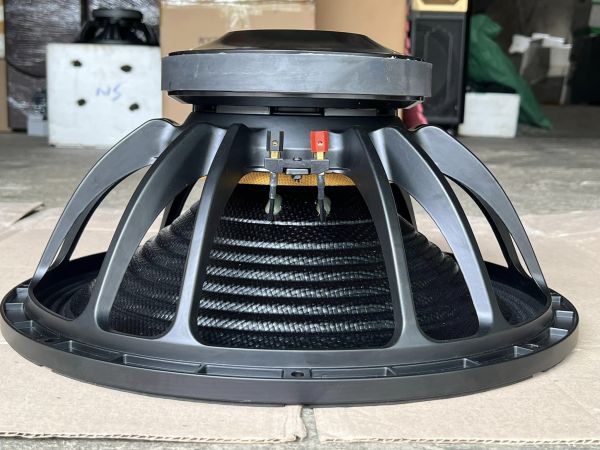 BASS 50 TU 220 COIL 100 MÀNG CARBON (sub)