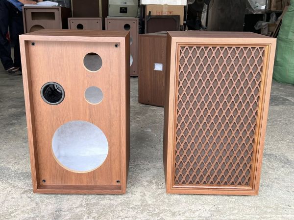 THÙNG LOA BASS 25, 2 TREBLE ( luoi mat cáo)