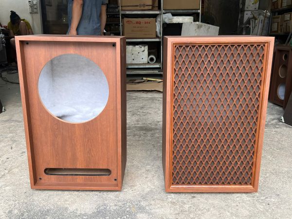 THÙNG LOA TOÀN DAI BASS 40 ( luoi mat cáo)